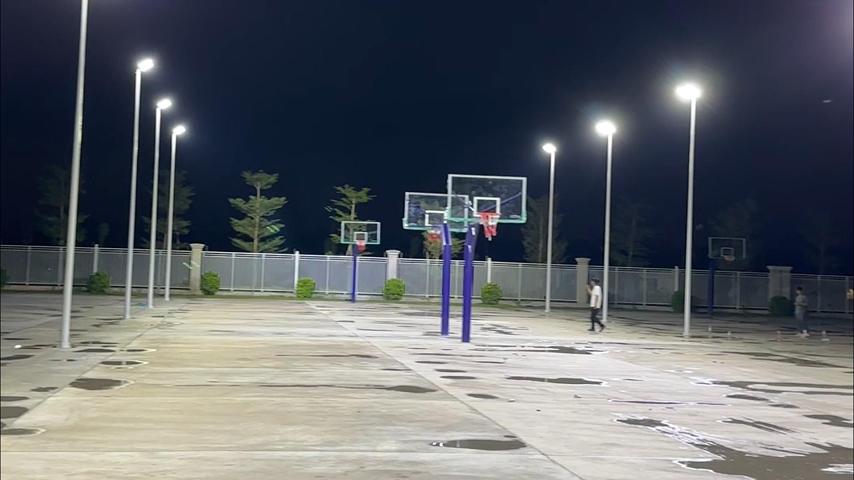 篮球场